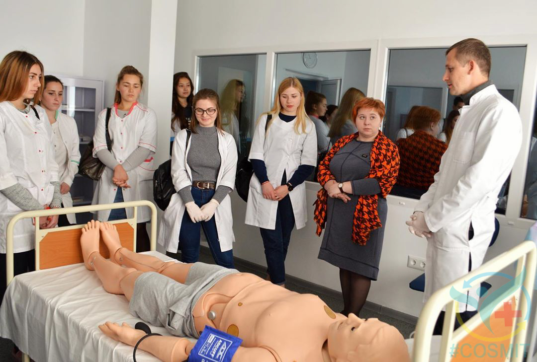 Симуляційний центр БДМУ COSMIT Візит студентів коледжу Буковинського державного медичного університету